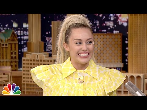 Watch Miley Cyrus Have An Emotional Interview With Jimmy Fallon & Call