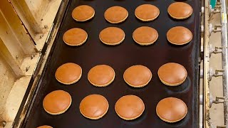 【INSIDE THE KITCHEN】How “Dorayaki” is made in Japan🇯🇵