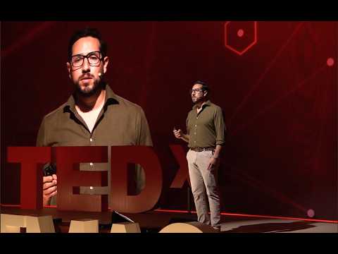 ¿Quién dijo que todo está perdido? | Luis García | TEDxUTMACH