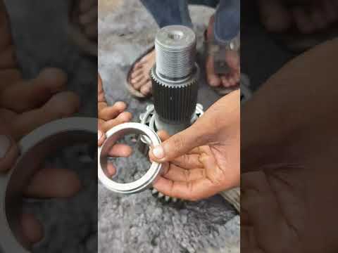 Ashok Leyland Bs6 aam 6x41 differential <strong>crown</strong> pinion fitting#mechanic #trending #viral