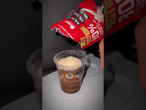 Fiz meu próprio lanche no avião! #shorts