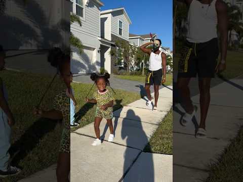 Melly Running From Dad #halloween2023