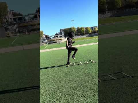 EVERYDAY FOOTWORK & AGILITY DRILLS FOR RECEIVERS (Tight Ends Tap In Too) #subscribe #shorts #youth