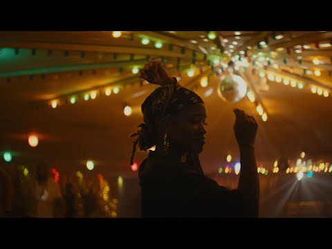 Crown Royal Deluxe - If Smooth Was A Flavor