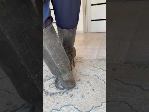 Boot jack device for effortless, hands-free boot removal