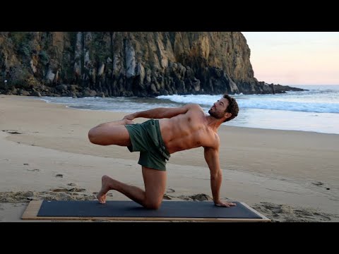 Full Body Yoga for Strength + Flexibility | 20 Minute At Home Mobility Routine