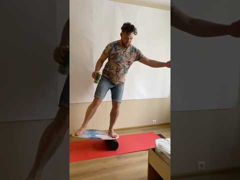 #СЕРФИНГ #ДОМА 🌊🏄‍♂️ могу, умею, практикую 😂 #humor #юмор #челлендж #игра