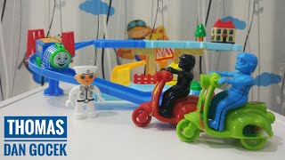 Belajar Warna Thomas Kereta api dan Motor Gojek untuk Anak Balita. Thomas and Friends motor 4 kids.