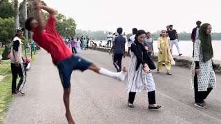 Funny 🤣 video😱 publicreaction 🤣…..￼