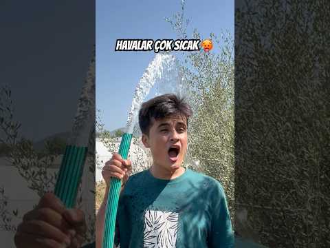 Havalar sıcaksa çözüm bahçe hortumunda 🤣