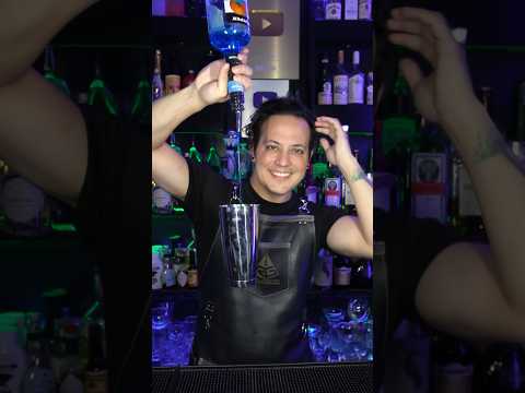 El MEJOR truco para salvar tus botellas! 😱 #shorts #raulbartender