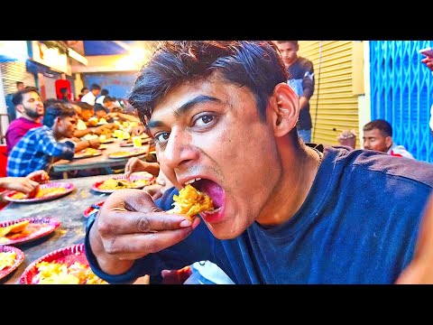 Varanasi Street Bhandara - Halwa Chana , Aloo Matar Sabji , Dal Puri, Salad | Kashi Street Food