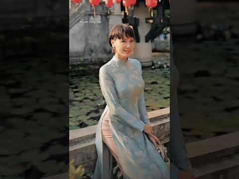 Mẹ vợ hot nhất làng bóng đá du xuân cùng nhà Văn Hậu, visual trẻ đẹp đỉnh chóp