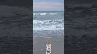 ONDE DAVVERO ENORMI NEL MAR ADRIATICO IN ITALIA 🇮🇹 LIDO DI JESOLO #shorts
