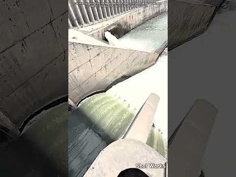 수위 조절을 위한 대형 <strong>댐</strong> 여우수로 방류 시스템 작동 과정 #worker #process #dam #watermanagement #civilengineering