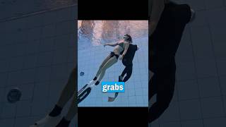 Freediving rescue in a pool simulation