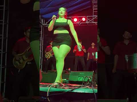 La hermosa chica bombón bailarina Campirana y su encantador bailecito.