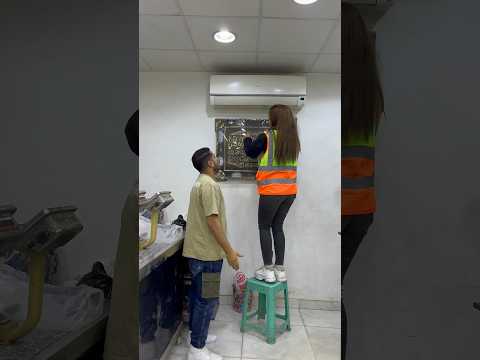 شوف رد فعل صاحب محل الحلويات بعد ما عرف الحقيقه part1