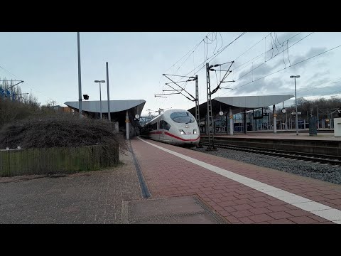 Züge im Bahnhof Kassel Wilhelmshöhe                ( Part 2)