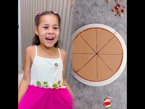 Niña caprichosa tira sus juguetes a la basura para que su papá le compre nuevos😱parte 2