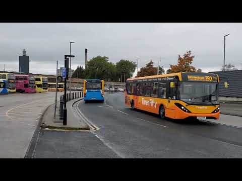 Buses at Hull Interchange (25/10/2023)