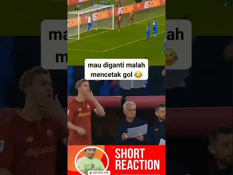 PEMAIN BOLA PALING GALAU