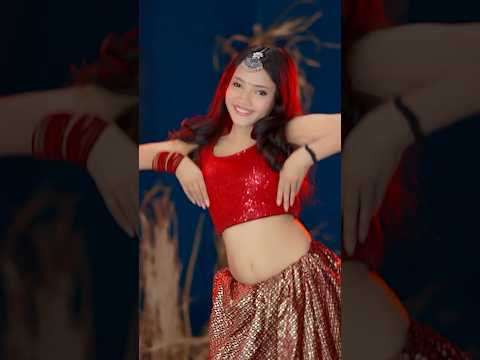 Aise Ladke Jo Kheton Mai Bulate Hai 😉 #aayinai #stree2 #Nrityap... #ShortsDanceVideo #snehu #newsong