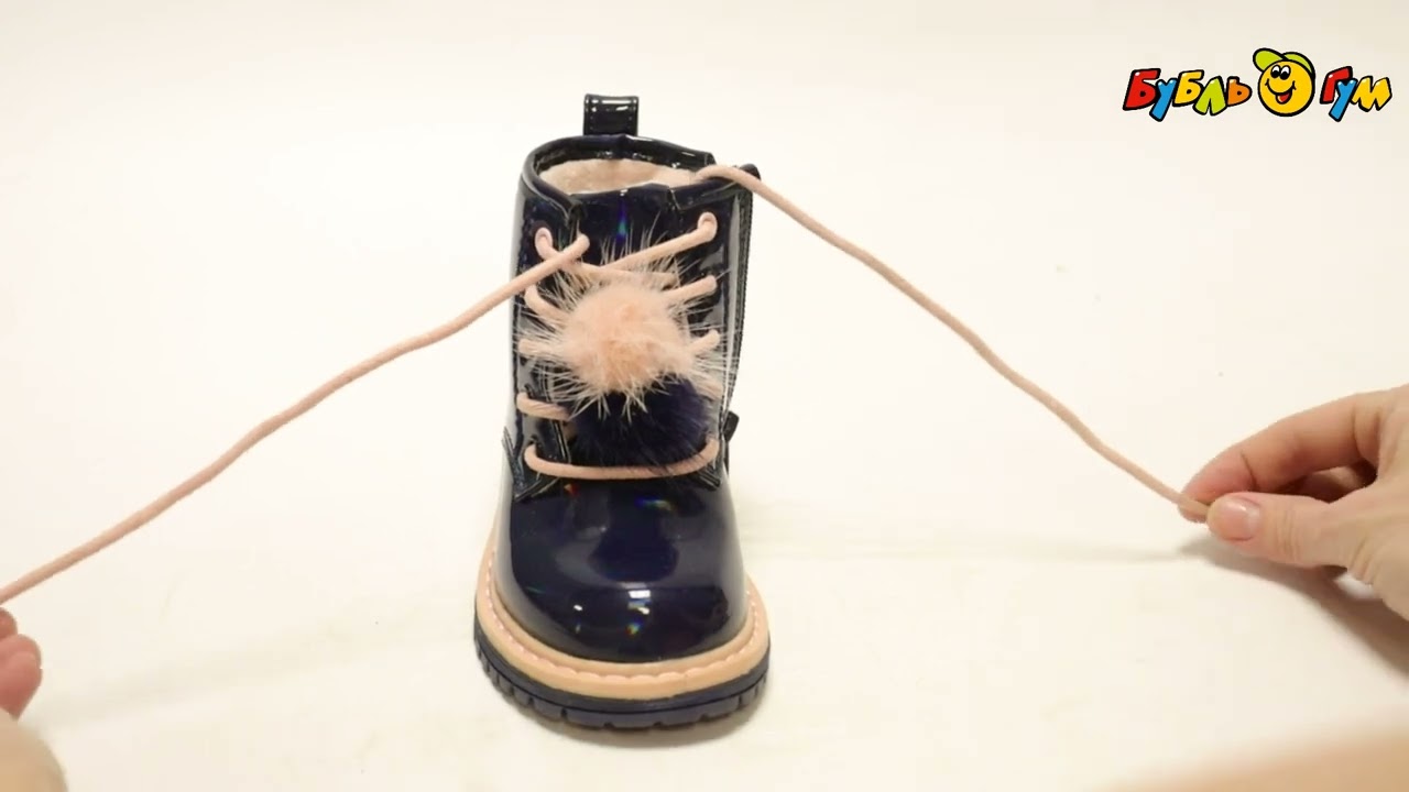 Ботинки Pasito утепленные лаковые с розово-синим помпоном синие - видео