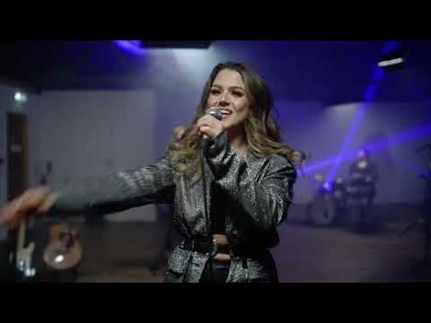 Seventeen Going Under 