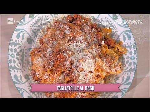 Tagliatelle al ragù - È sempre mezzogiorno - 17 /11/2023