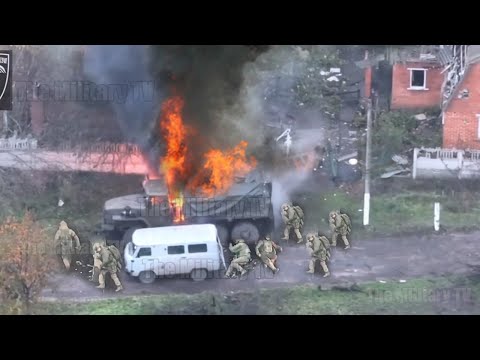 Attack Footage!! Ukrainian Drone destroy 27 Russian troops in trenches front line