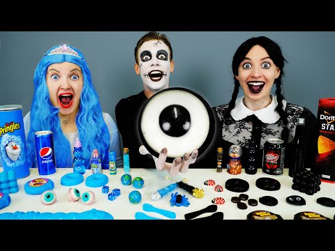 Blue Food vs Black Food Challenge 블루 블랙 푸드 챌린지 Mukbang by HAHADO