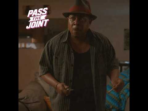 Martin Lawrence Wants the Smoke, But Can't Handle It #shorts #shortsfeed #shortsvideo