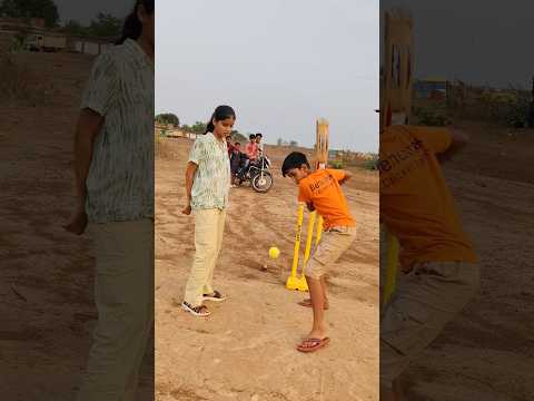 My sister cricket lover//#popular #skaterarush #cricketlover #shortvideo #viralvideo #cricket #short