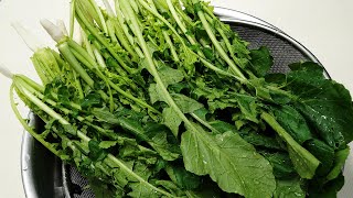 열무를 이렇게 만들면 모두가 깜짝 놀라서 밥 두 공기 먹어요! 맛이 대박인 곤약열무지짐이 이렇게 만듭니다. 너무 쉽고 간단해요.