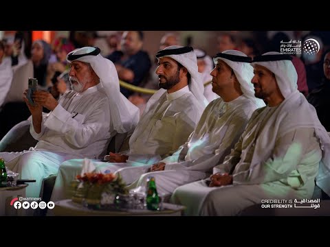 Image:سلطان بن أحمد القاسمي يشهد ختام المجلس الرمضاني في مسرح المجاز