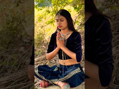 Introducing the "VitaWear SmartBand," a next-generation wearable gadget๐