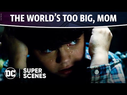 DC Super Scenes: The World's Too Big, Mom