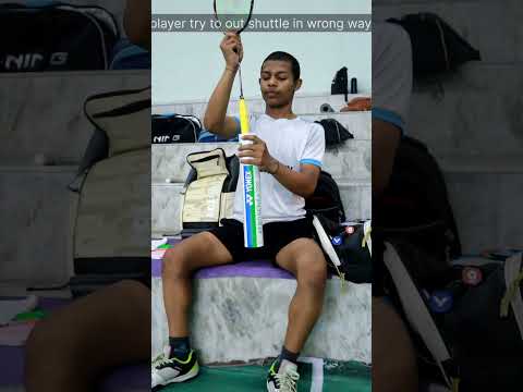 Shuttle stingy player in badminton #badminton #viral #shorts