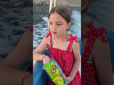 balıklara cips attık🤣🤣 #shorts