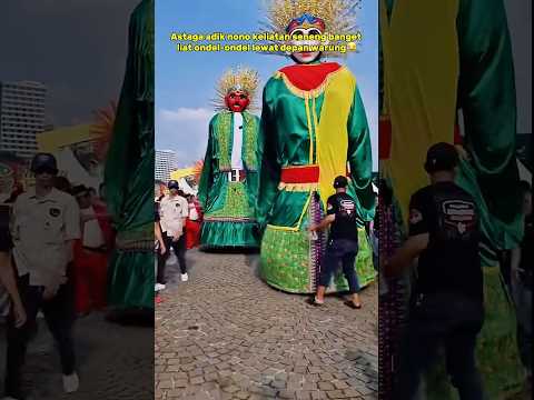 Adek Nono Seneng Banget Ketemu Ondel-Ondel ๐คฃ