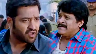 Ali चेन चोरी करके भाग रहा था Jr NTR ने उसको पकड़ के और चोरी करने बोला