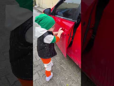 Minik şoför 🚗🚗🚗🚗🚗 #keşfet #shorst #shortvideo #youtubeshorts