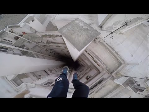 Extreme Rooftop Parkour POV