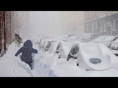 Blizzard Chaos in CO, USA! ⚠️ Cars and homes disappear in Colorado