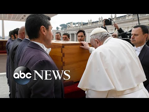 Pope Funeral, camels in Saudi Arabia, House speaker vote: World in Photos, Jan. 5