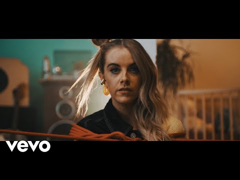 Lindsay Ell - fence sitter (Visualizer)