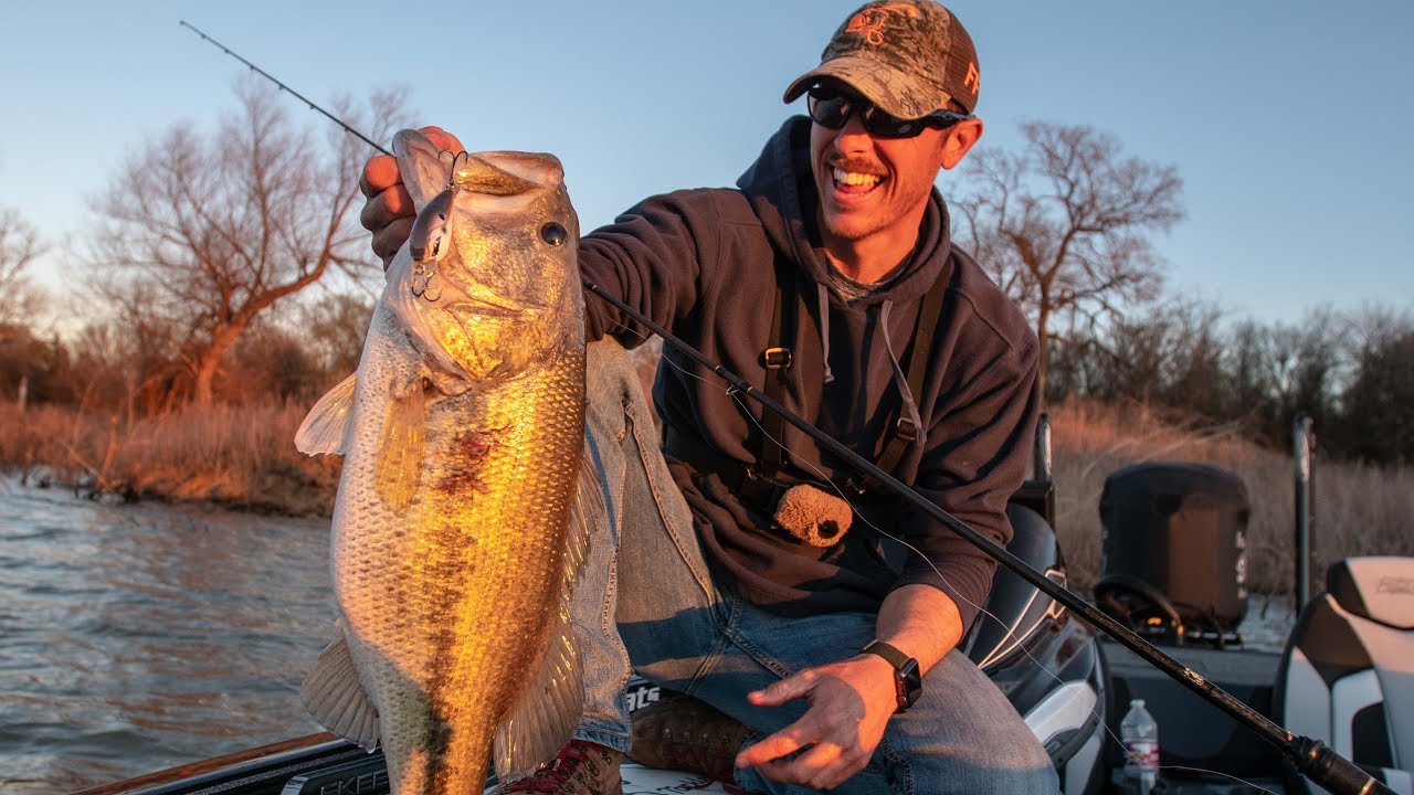 Huge Bass on Secret Crankbait NEW GOOGAN FISHING GEAR!