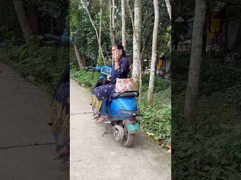 Give me my phone 📱 🤣🤣🤣 #funny #laugher #funnyclip #viral2025 #funnyreels #funnykids #fun