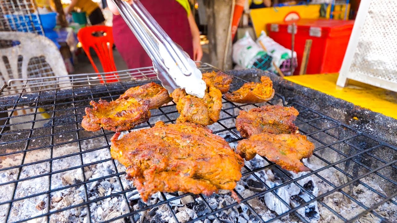 Luang Prabang Travel Guide - STREET FOOD Grilled Goat and SPECTACULAR Kuang Si Waterfalls, Laos